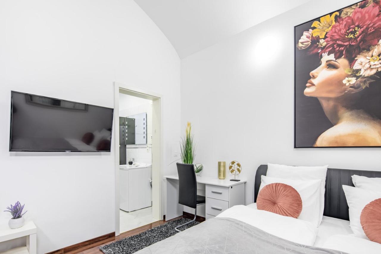 Melody Meadow Apartment Будапеща Екстериор снимка