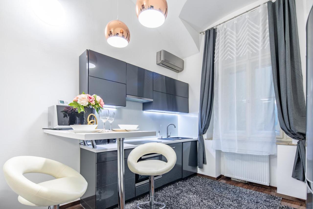 Melody Meadow Apartment Будапеща Екстериор снимка