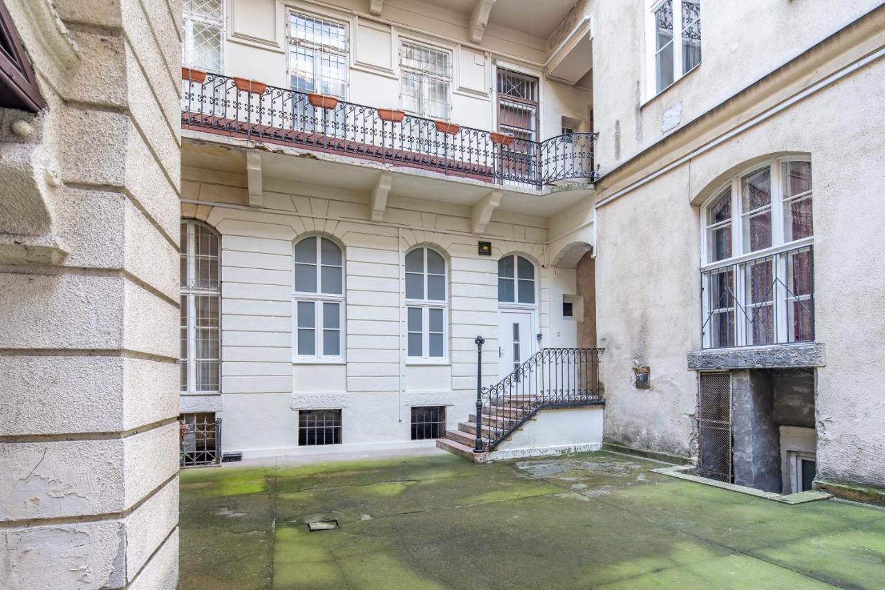 Melody Meadow Apartment Будапеща Екстериор снимка