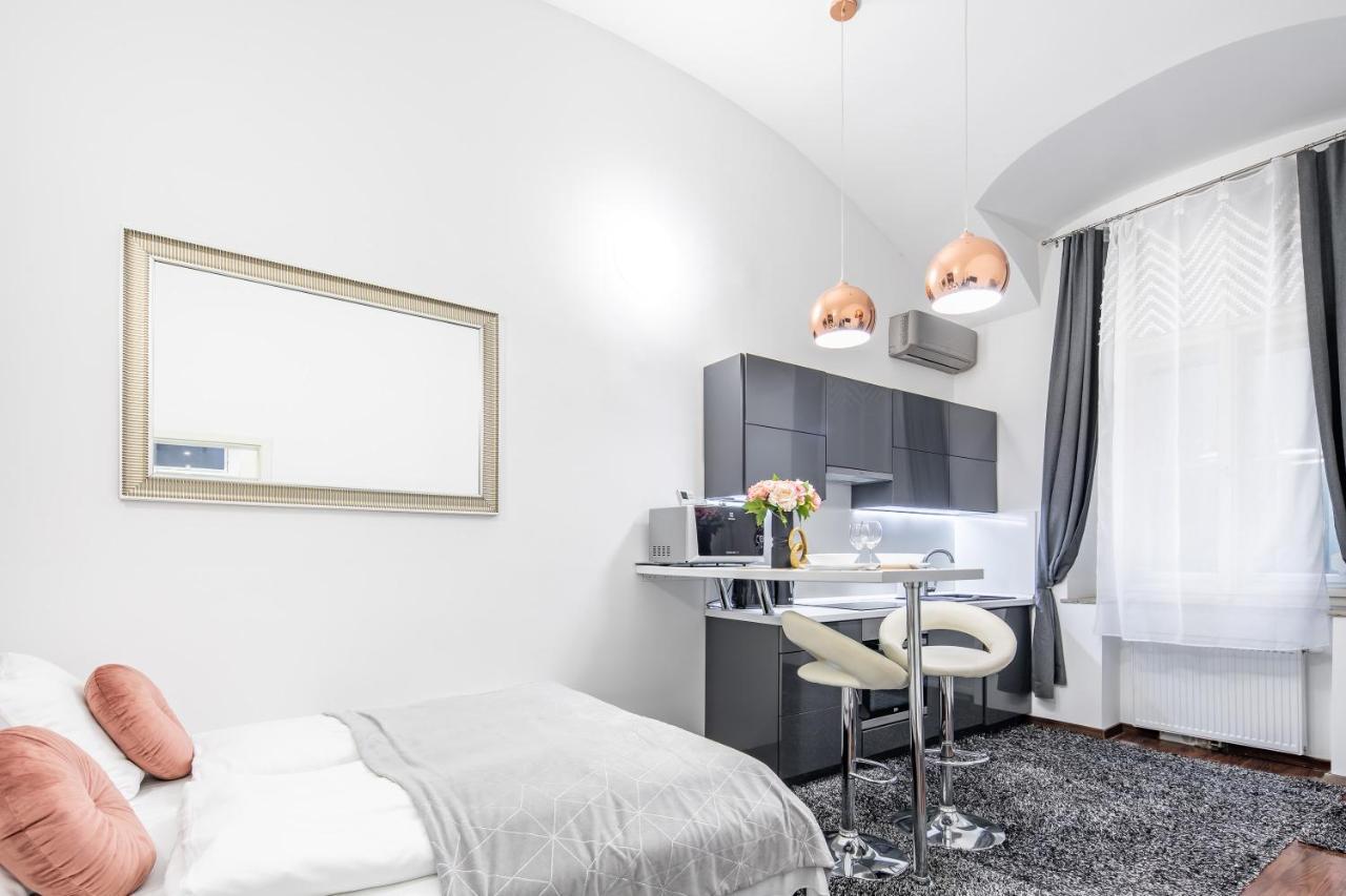 Melody Meadow Apartment Будапеща Екстериор снимка
